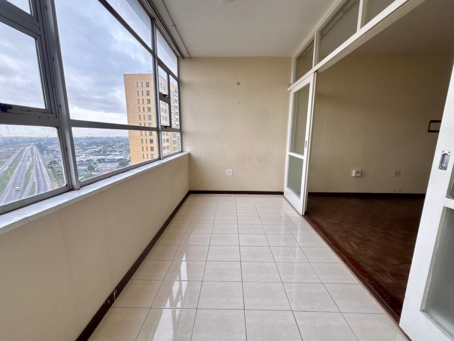 2 Bedroom Property for Sale in Townsend Estate Western Cape